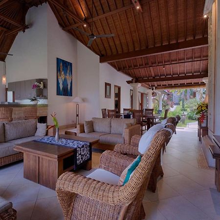 Kutus Kutus Saba Beach Villa Γιογκιακάρτα Εξωτερικό φωτογραφία
