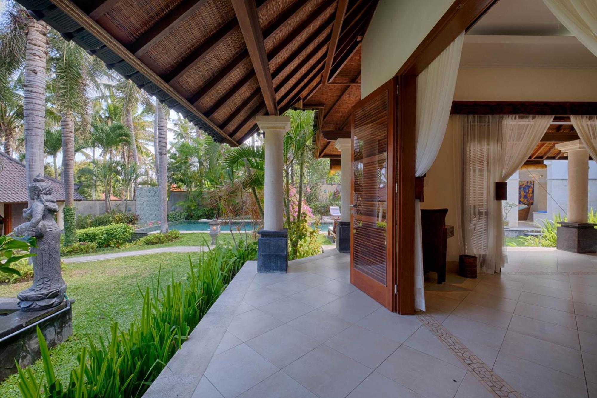 Kutus Kutus Saba Beach Villa Γιογκιακάρτα Εξωτερικό φωτογραφία