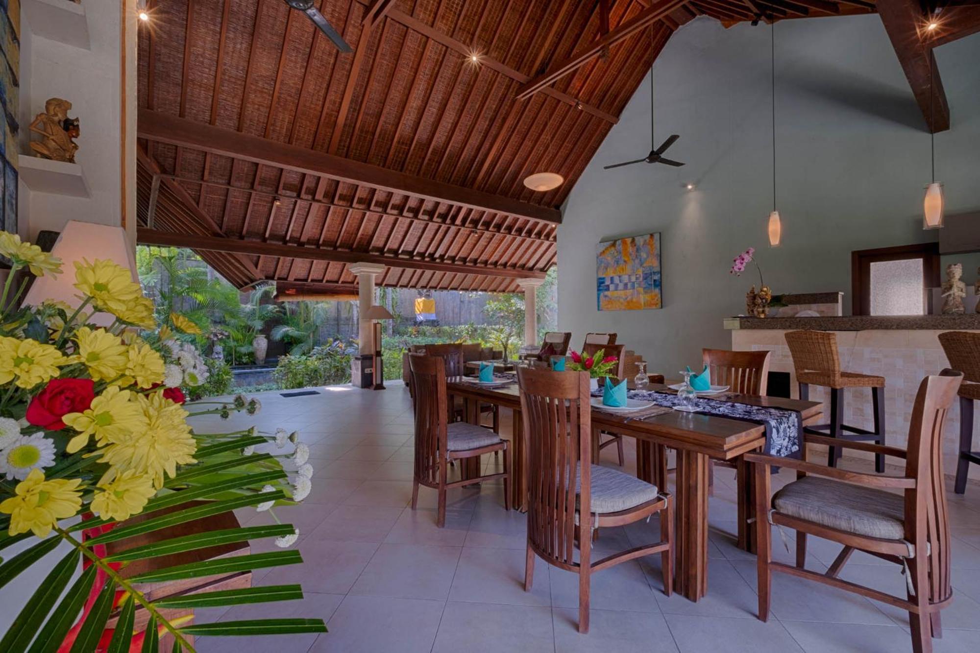 Kutus Kutus Saba Beach Villa Γιογκιακάρτα Εξωτερικό φωτογραφία