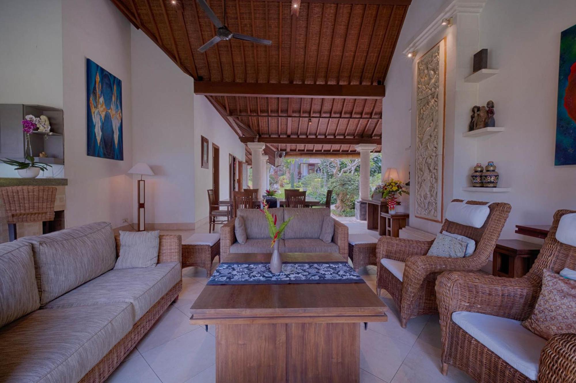 Kutus Kutus Saba Beach Villa Γιογκιακάρτα Εξωτερικό φωτογραφία